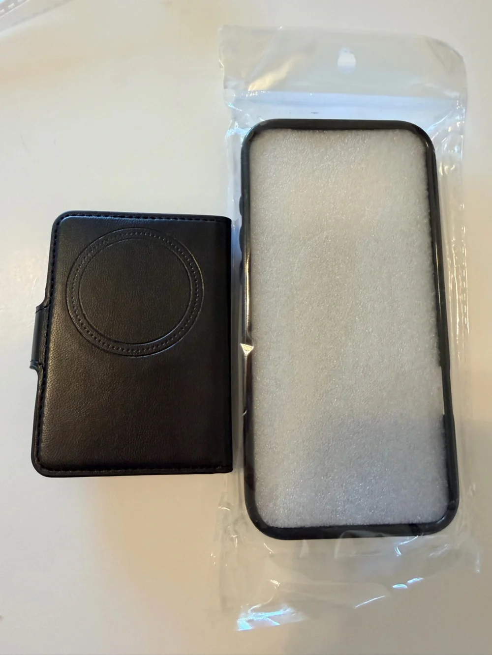 IPhone Wallet Case iPhone 17 Pro Max Detachable faux leather Magnetic Wallet,NEW